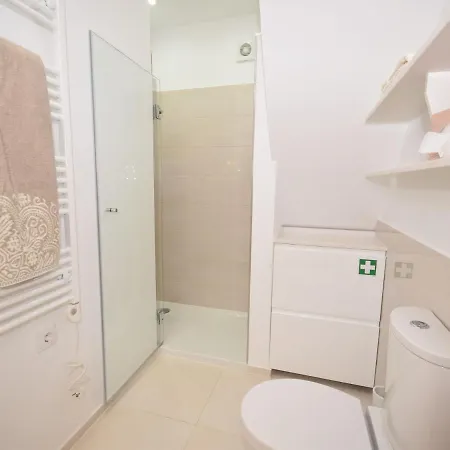 Modern In Olh O With Terrace Olhao