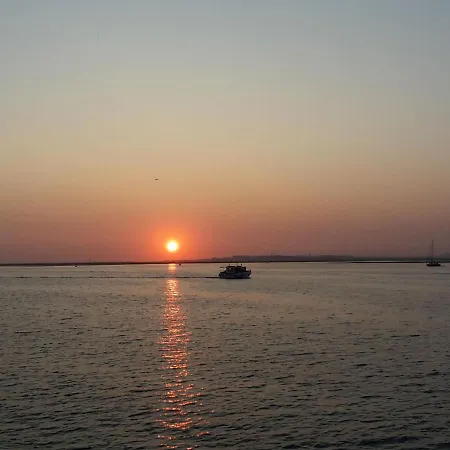 펜션 Peaceful Algarve Getaway 오양