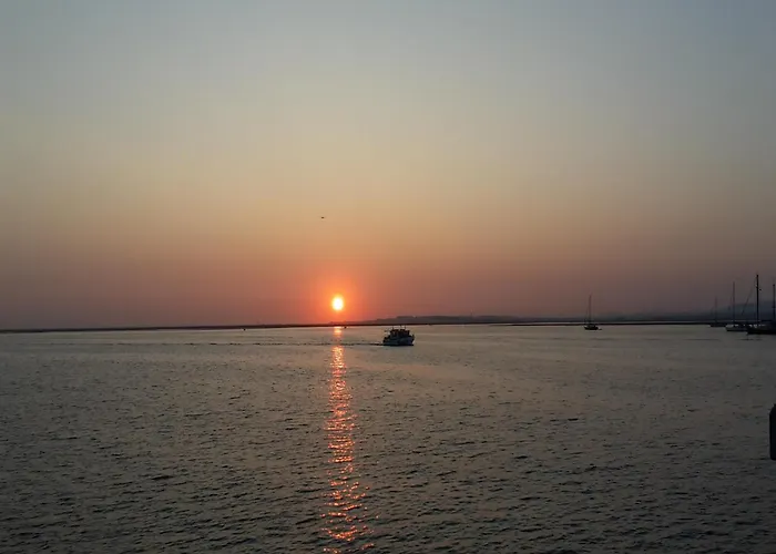 Peaceful Algarve Getaway Casa de Férias Olhão